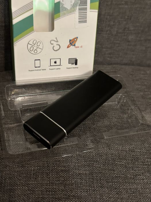 Внешний жесткий диск (переносной) на 2 TB