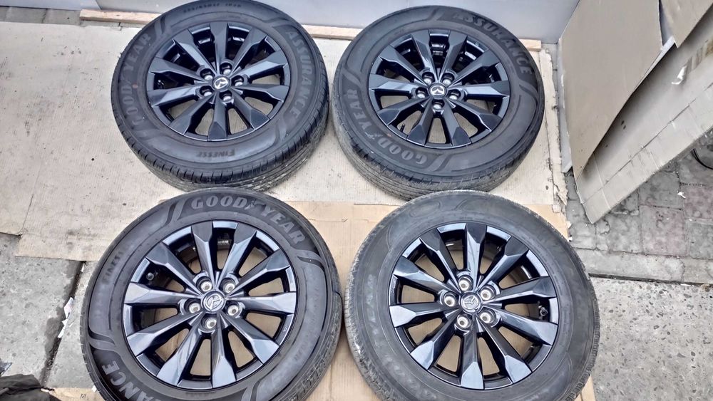 Диски R17 5x114.3 Mazda Renault Kia Шини 225/65/17