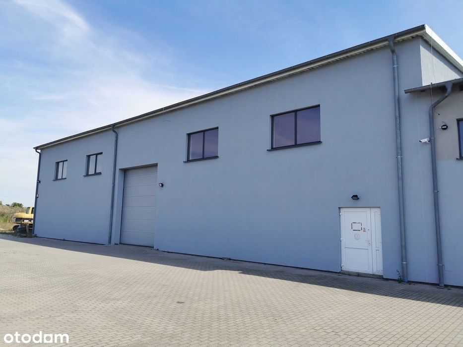 Hala z zapleczem biurowym i soc. - sanit.
