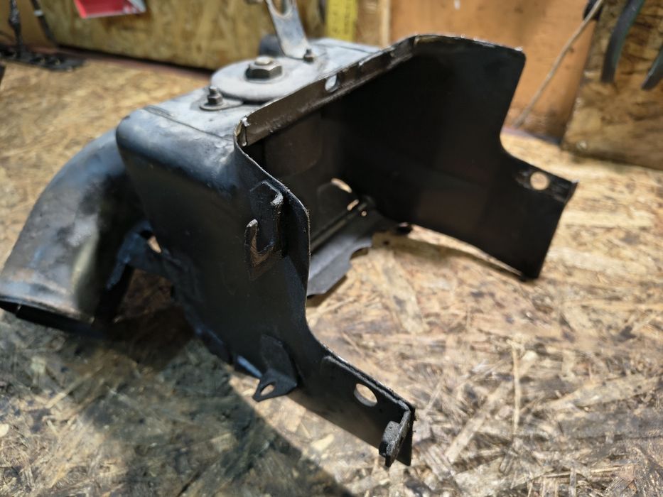 Osłona termostatu Fiat 126p Maluch super stan