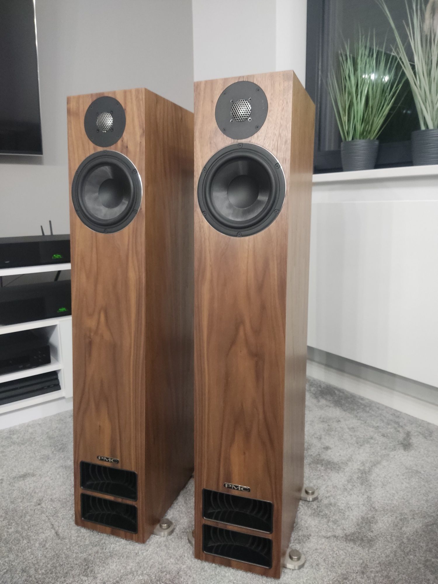 Kolumny PMC twenty5.24