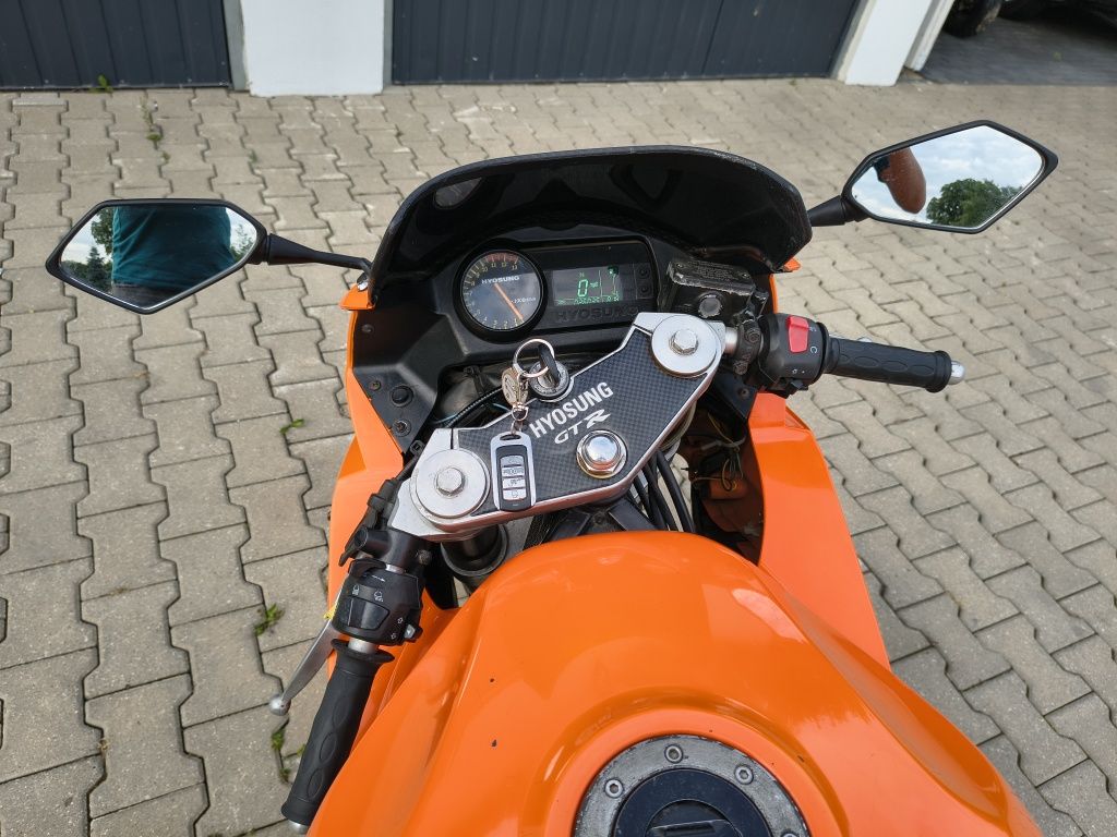 Hyosung GT 125 R