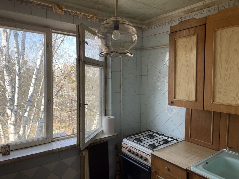 Продам 2 ком квартиру возле метро 23 Августа