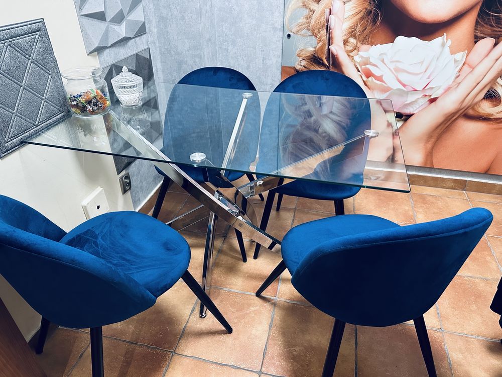 Zestaw stół + krzesla