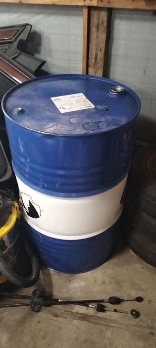 Бочка -200 літрів