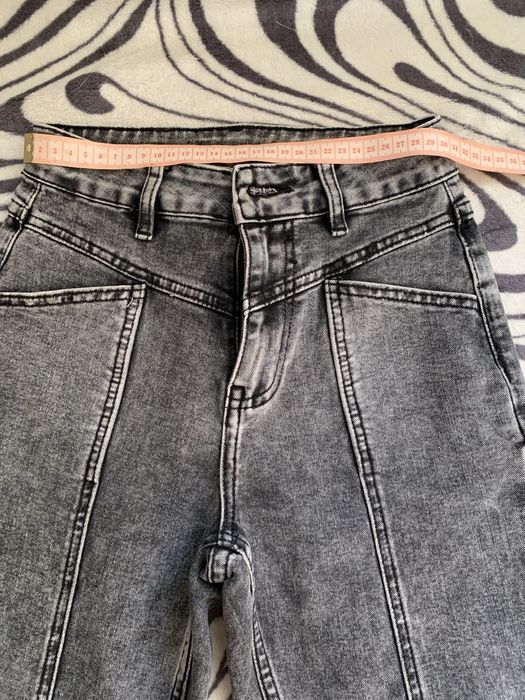 Продам джинси XS