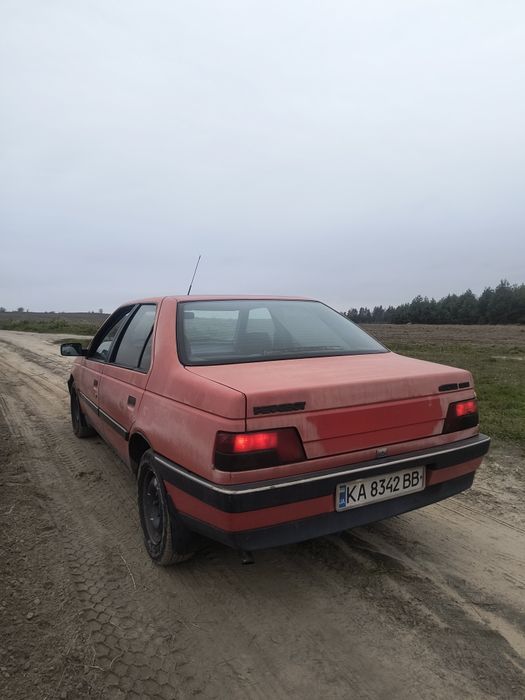 Peugeot 405 1.8 газ-бенз