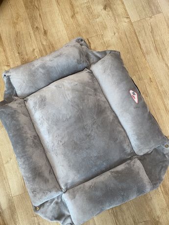 Лежанка лежак для  собак с бортиками на кнопках Pet Fashion «Simon»