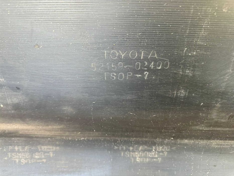 Toyota Auris I 1 06-09 hatchback HB zderzak tylni tył cały orginał