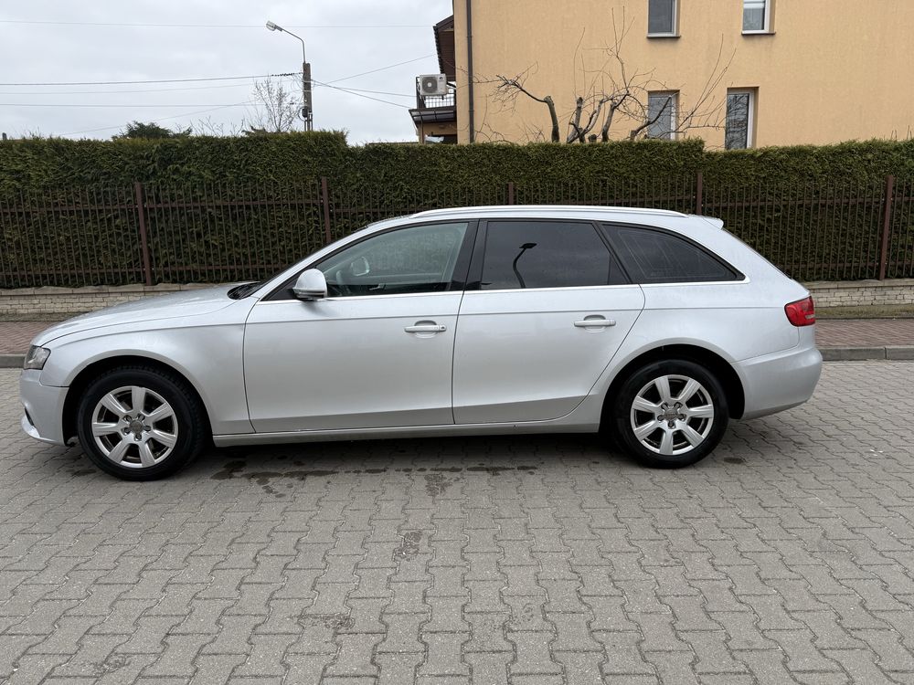 AUDI A4 B8_2.0 CR_Czujniki_Tempomat_Grzane*Fotele_Zarejestrowana!