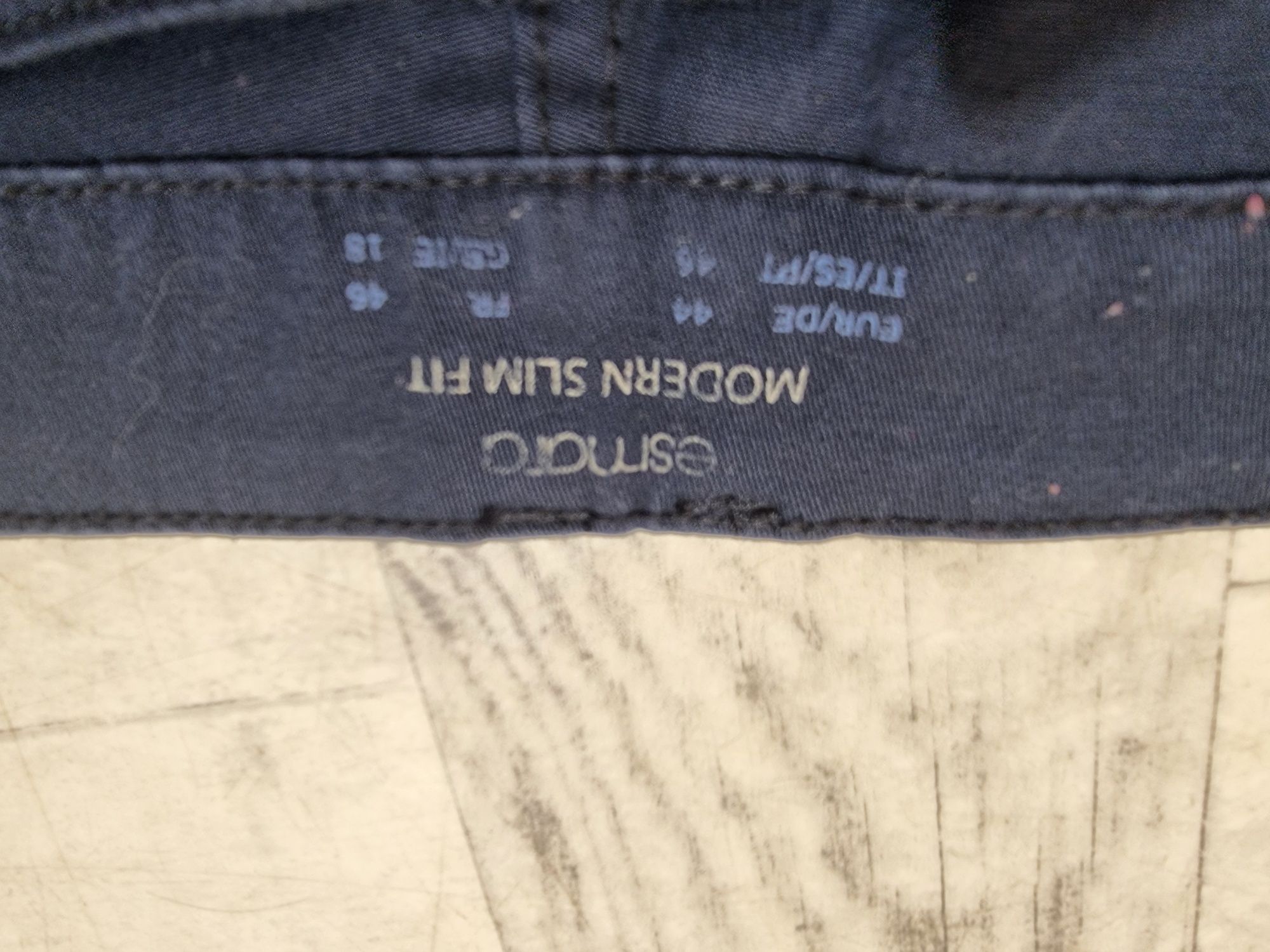 Spodnie dżinsowe jeansy granatowe 44