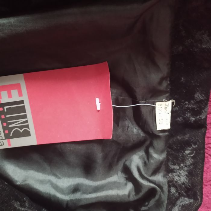 Пиджак женский велюровой.