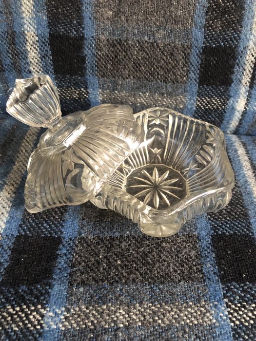 Cukiernica szklana z pokrywką Ząbkowice , PRL