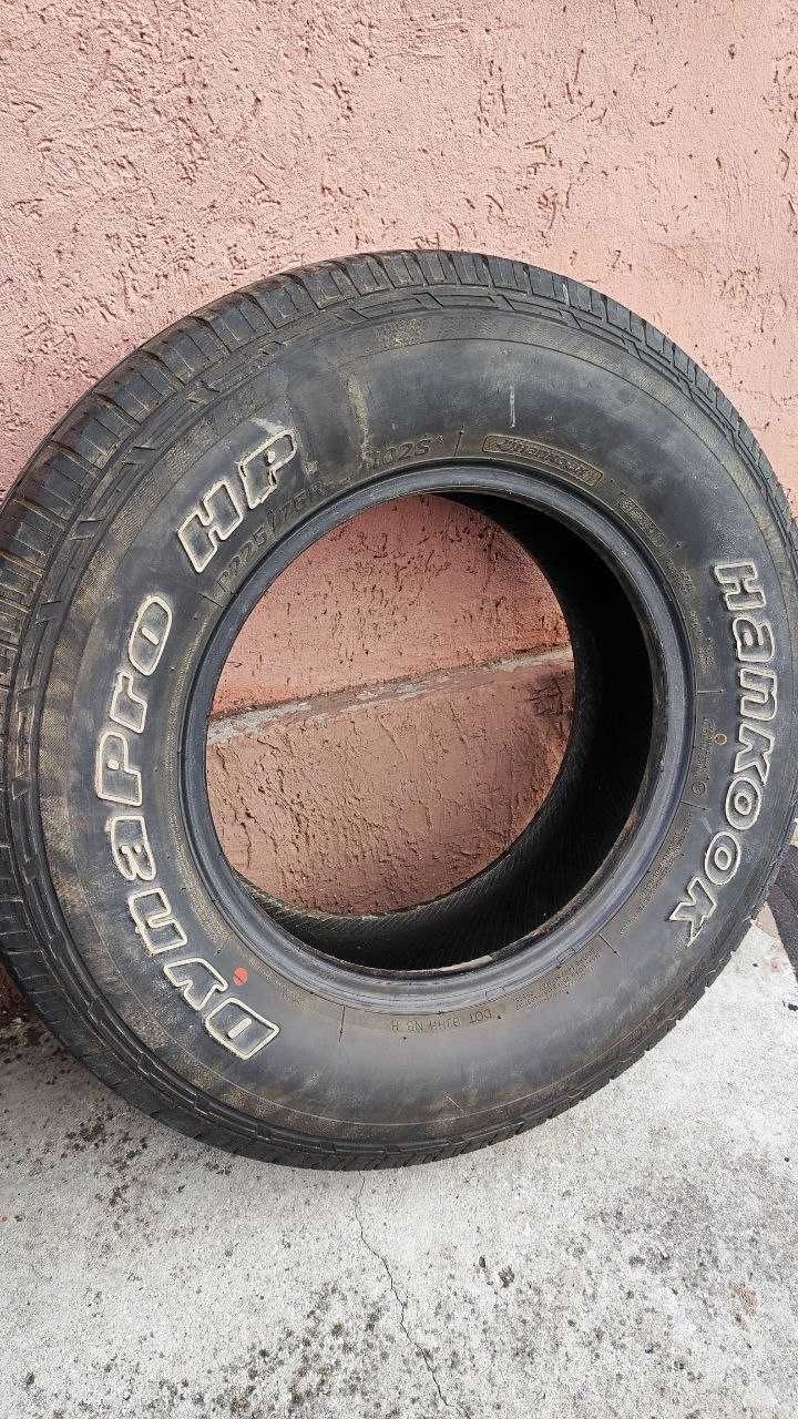 Резина всесезонная  225,235/75 R15  БУ- 4 шт.