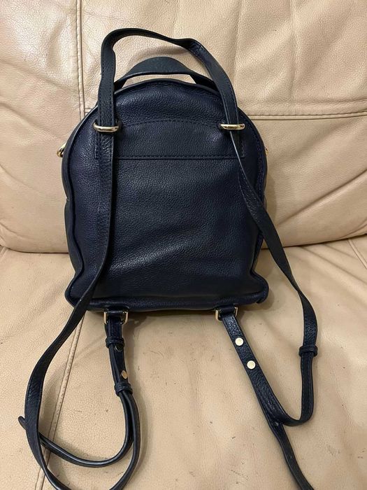 шкіряна сумка рюкзак Michael Kors