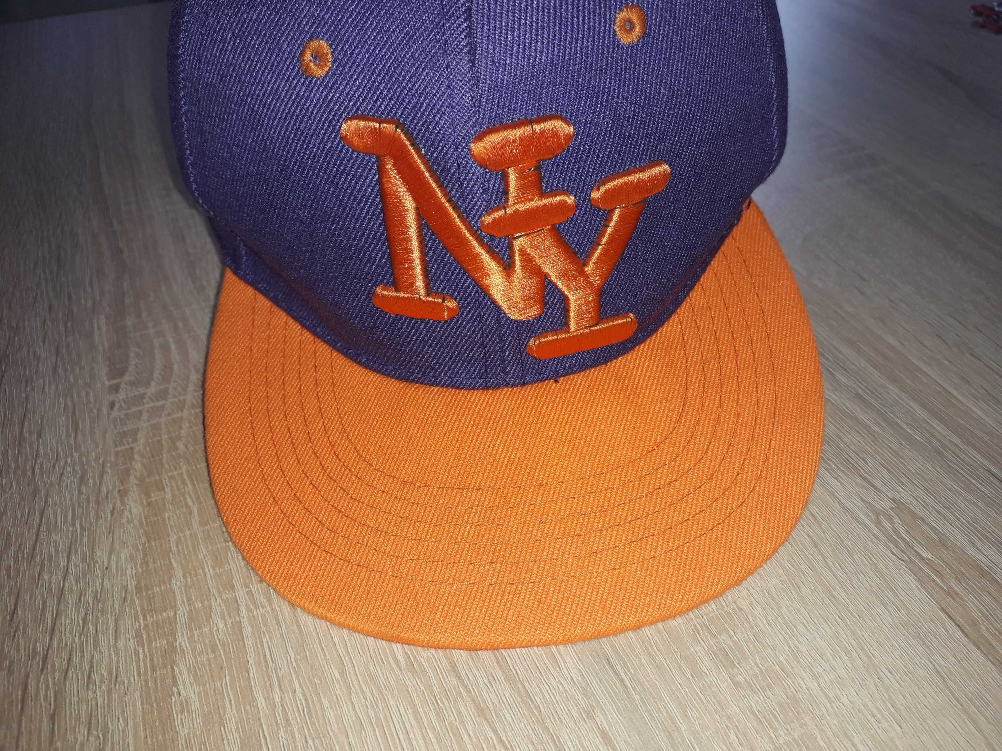 Czapka z płaskim daszkiem NY Barcleys, roz.7, Full Cap. Nowa