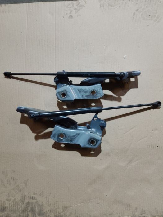 Zawias zawiasy maski Alfa Romeo Giulia QV