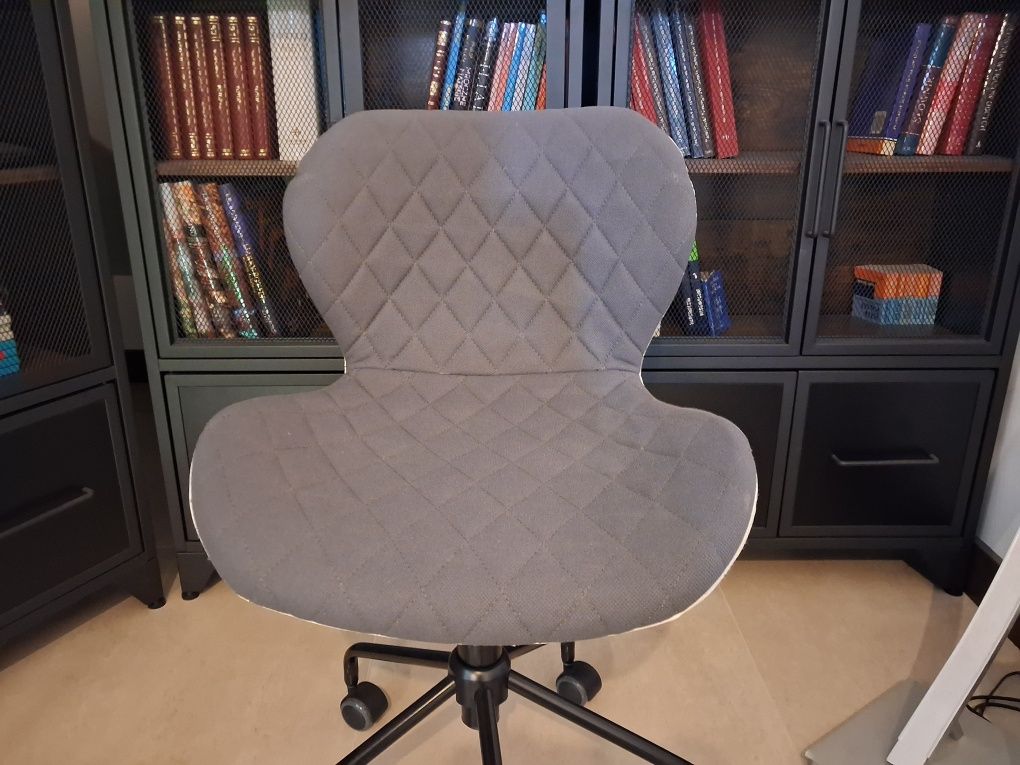 Krzesło biurowe obrotowe glamour szare białe