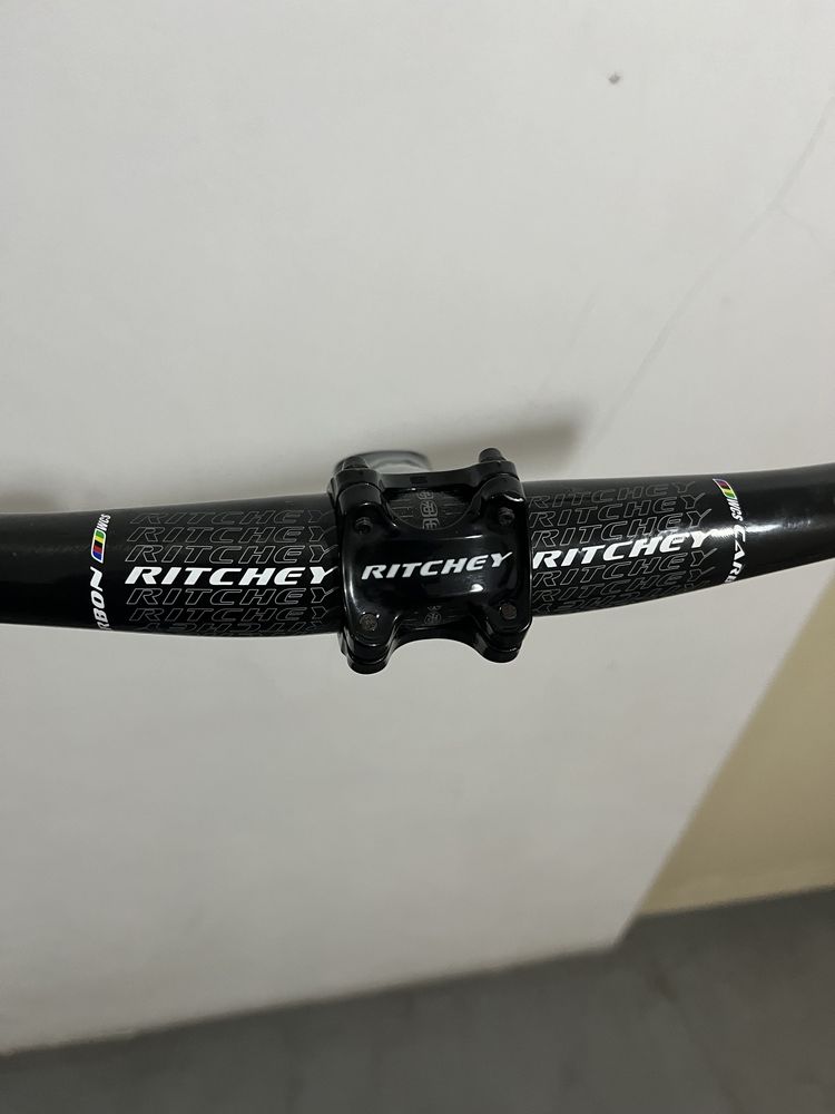 Ritchey wcs carbon flat bar