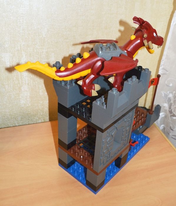 Lego Duplo 4776 Башня дракона. Оригинал Лего