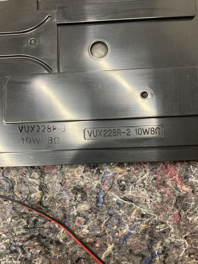 Głośniki ZJE107R  VUX228R-2 Arçelik z Grundig 48”
