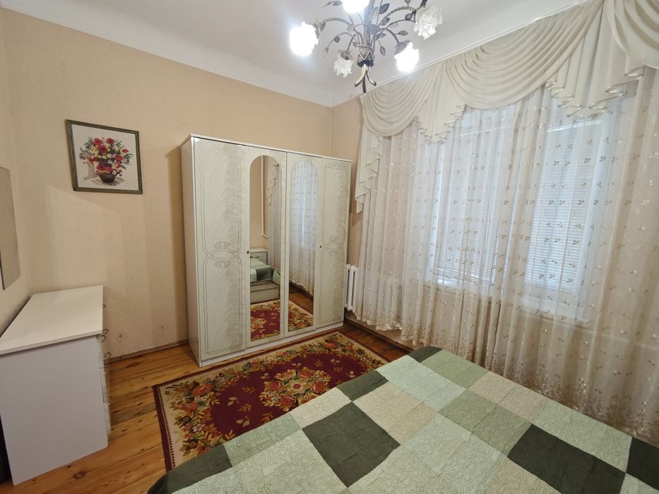 Оренда 4х кімнатного будинку у Дніпровському р-ні (Квітучий)