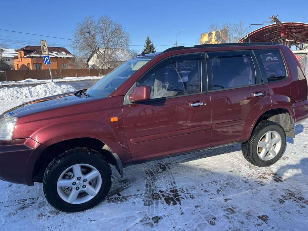 Nissan X-Trail в хорошому стані