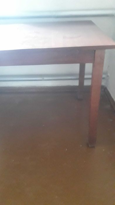 Стол деревяный, раскладной на 16 человек