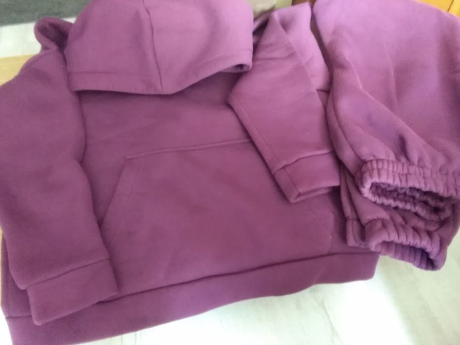 Одяг для жінок і чоловіків