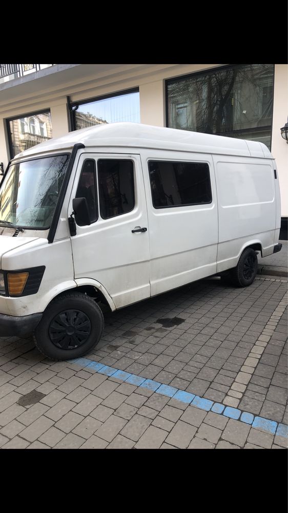 Двигун Мерседес 210 2,9  в доброму робочому стані