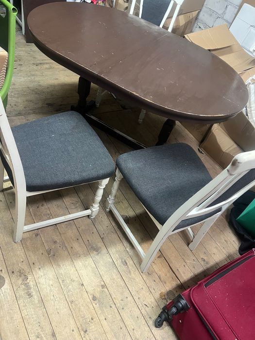 OKAZJA! Stół z 6 krzesłami do renowacji – lite drewno