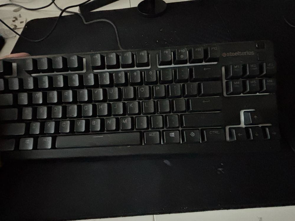 Zestaw Komputer gamingowy + monitor + myszka + klawiatura + mikrofon!
