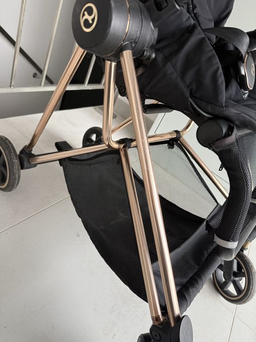 Cybex mios platinium czarno złoty 3.0 spacerowy
