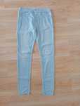 Niebieskie skinny jeansy 152