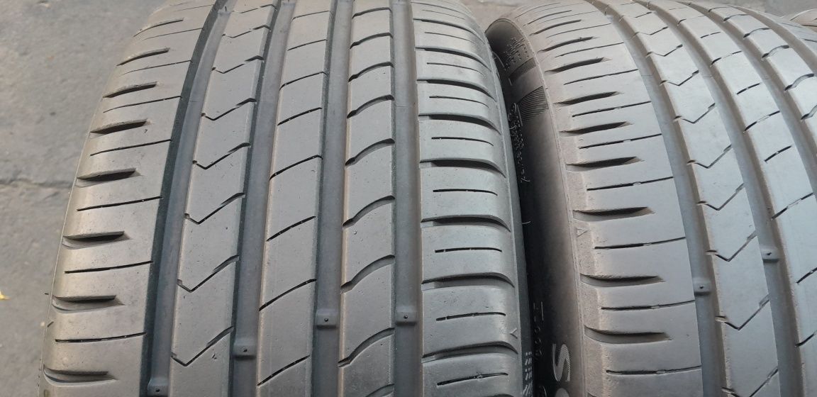 Opony Letnie 215÷40÷16÷.Firma KUMHO.Cena 600 zł za KOMPLET-4 sztuki.