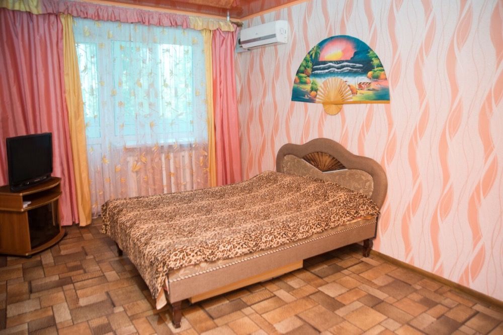 Посуточно и почасово квартира в районе Центрального рынка