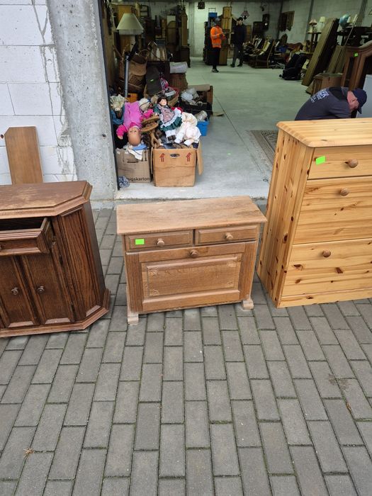Ładna szafka na buty