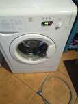 продаю  стиральные машинки indesit wisl 105x