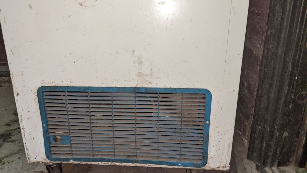 Ларь морозилка 400л