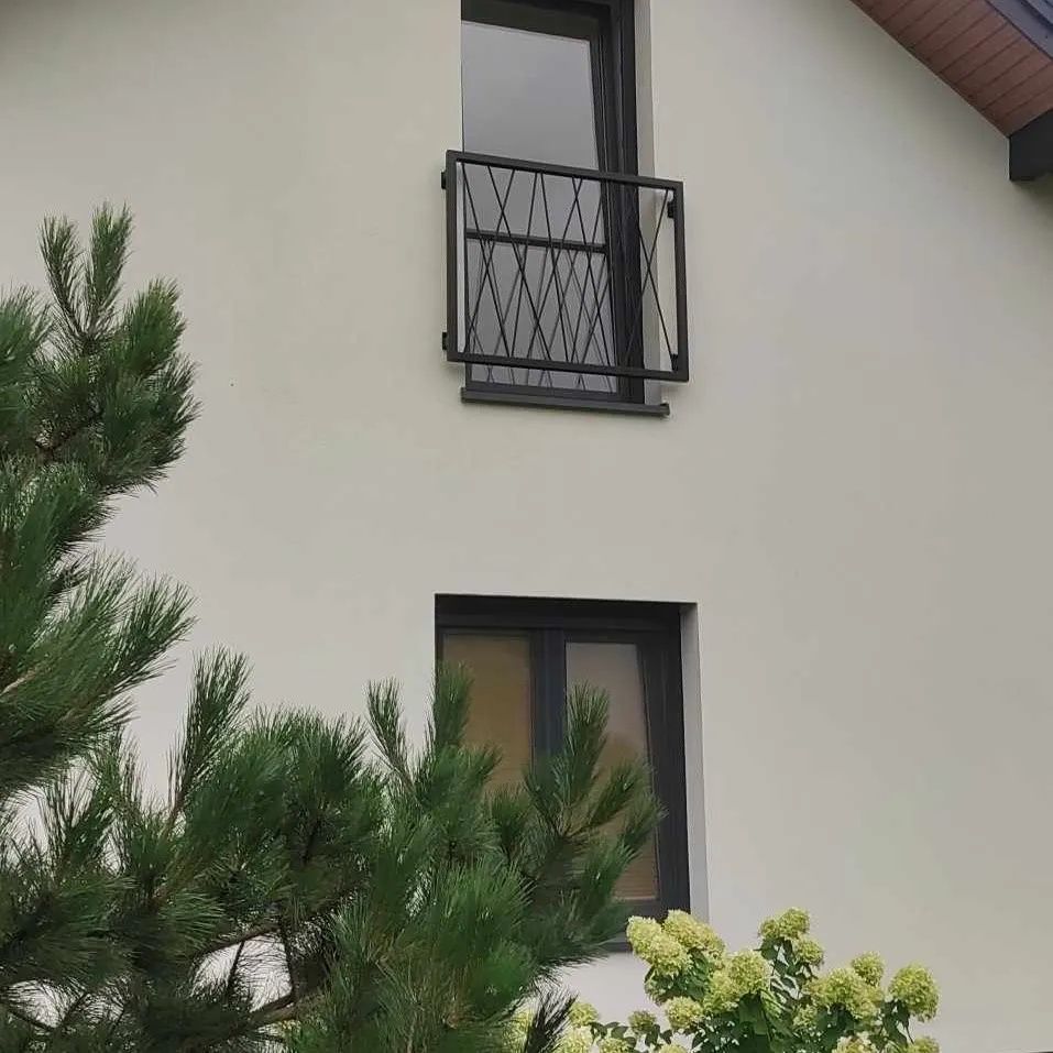 Balustrady metalowe wewnętrzne oraz zewnętrzne