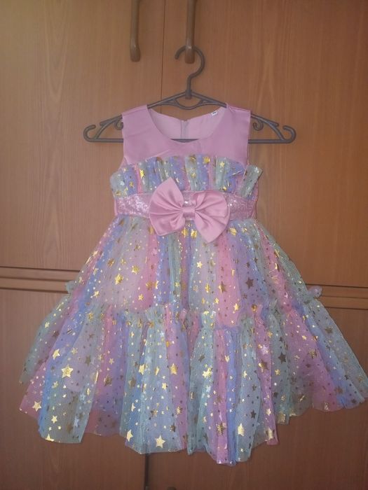 Сукня на прокат дитяча