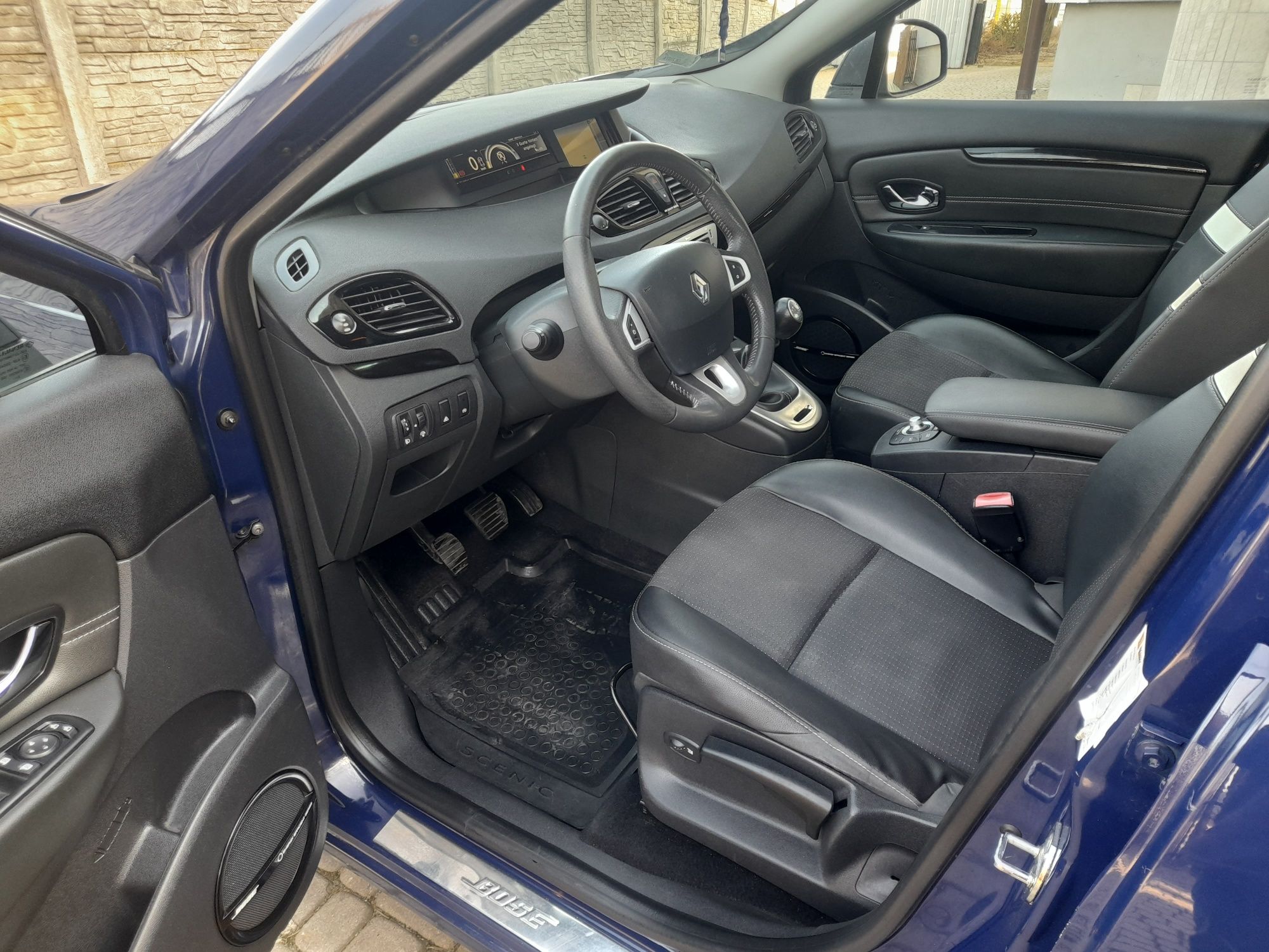 Renault Grand Scenic 1.2 Tce 115KM BOSE 7 Osobowy 6 BiegówSTAN IDEALNY