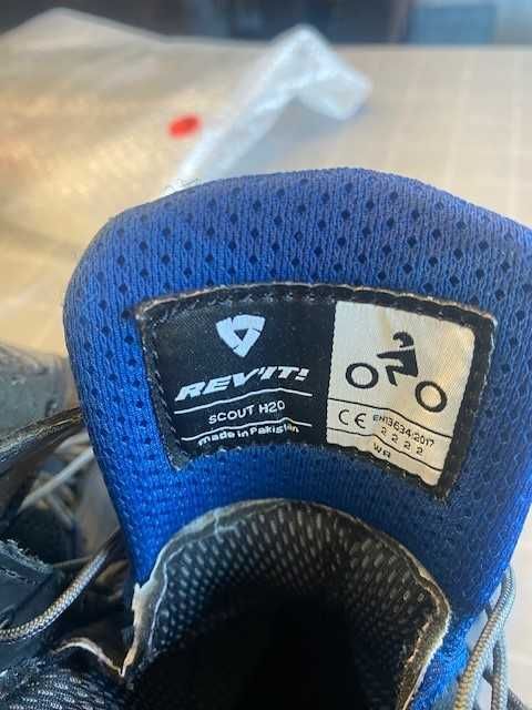 Vendo Botas de Mota Revit Scout H2O