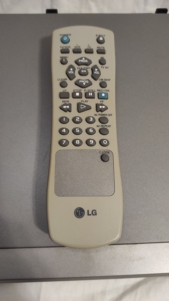 LG L229 Видеомагнитофон