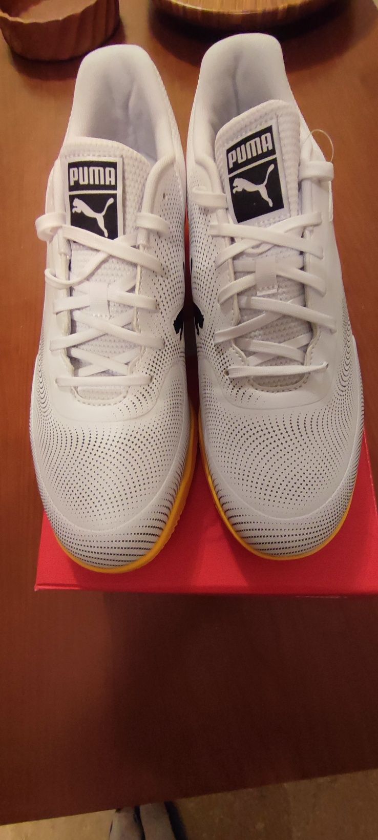 Tênis novos originais marca Puma NR 46.