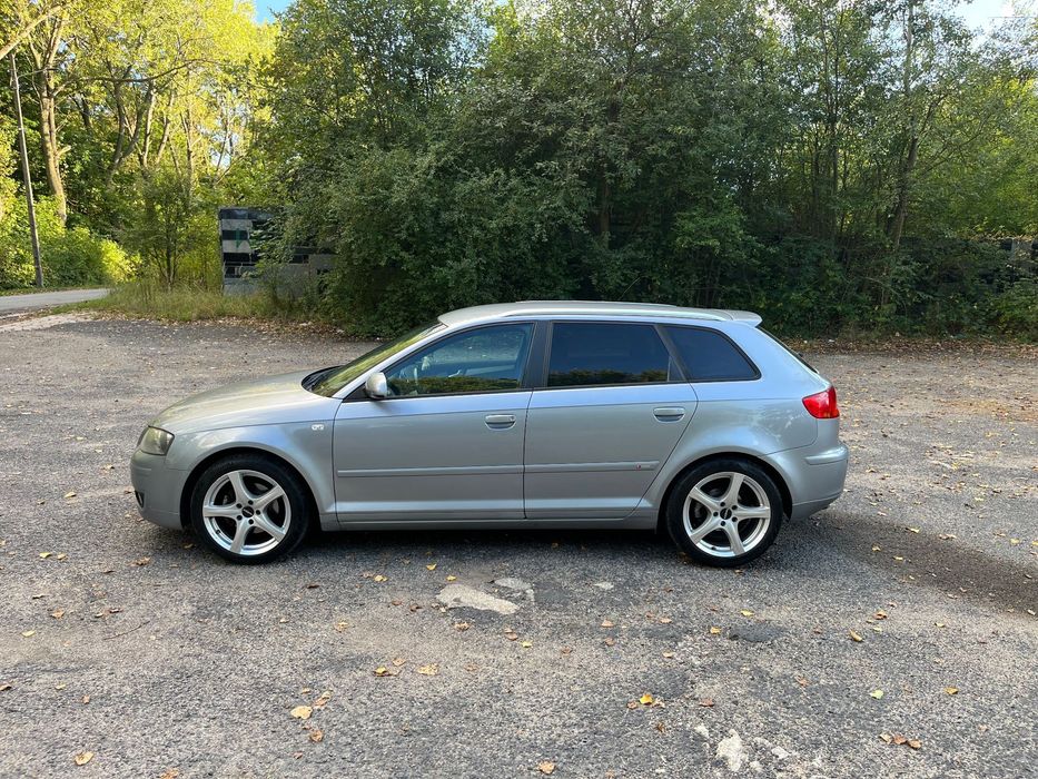 Audi A3 Sportback Audi A3 Sportback 8P 2.0 TDI 140 KM BMM S-LINE