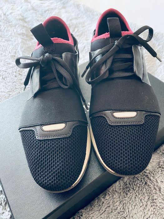 Ténis originais da Balenciaga pretos e rosa