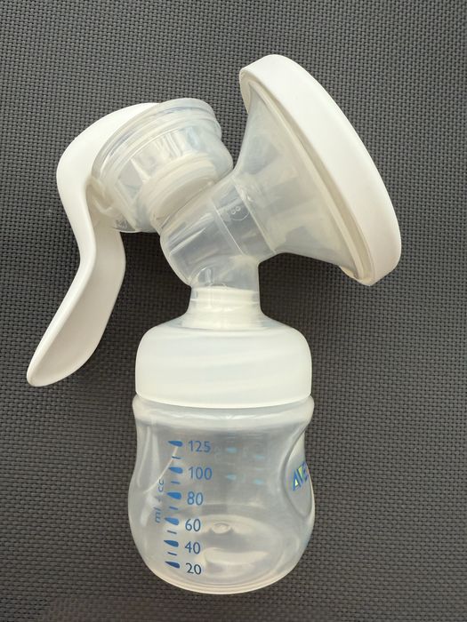Механічний молоковідсмоктувач Philips Avent з пляшкою (SCF430/10)
