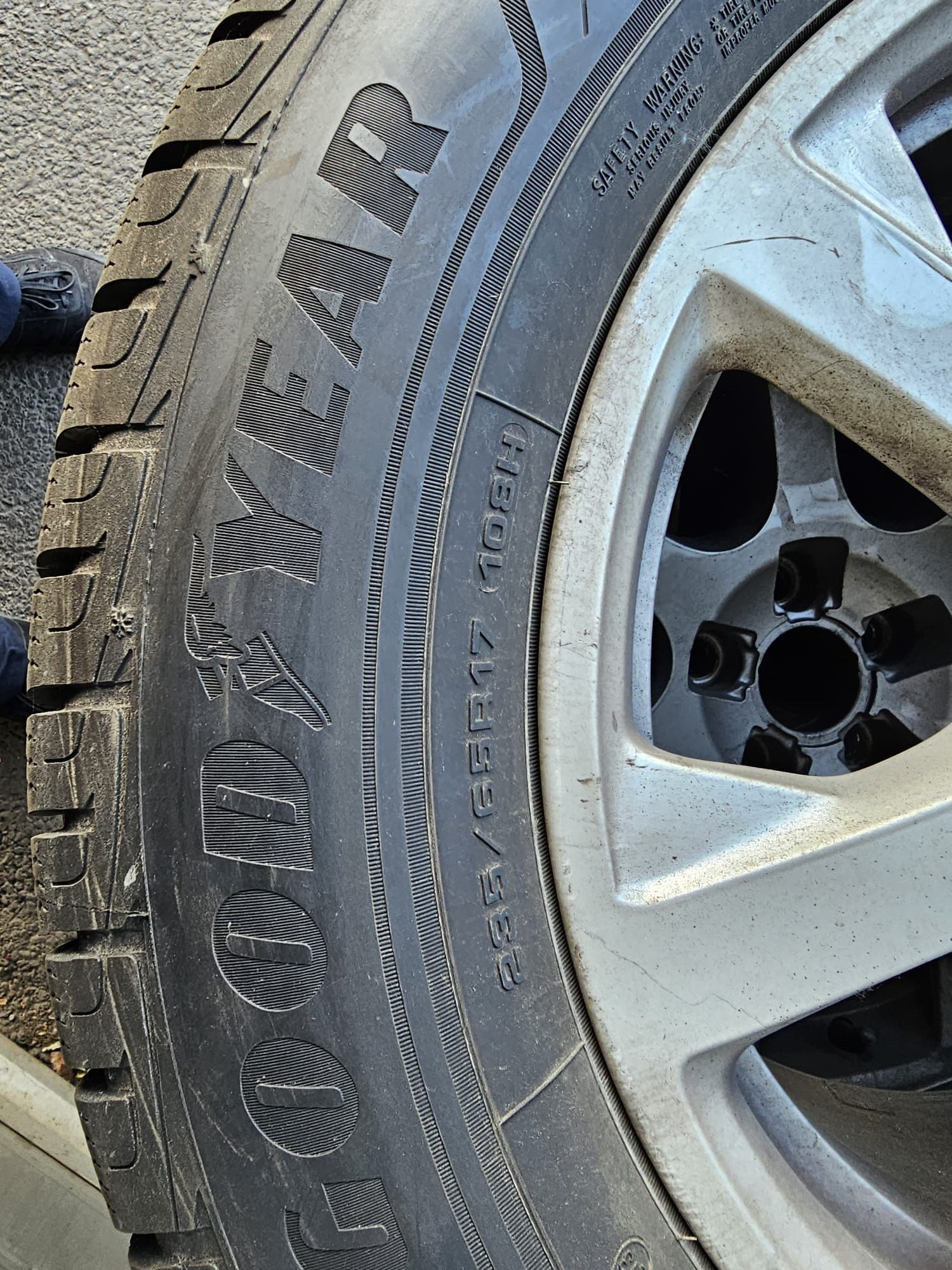 4x Alufelgi  koła opony Goodyear zimowe Audi Q3 Q5  5x112 235/65/17