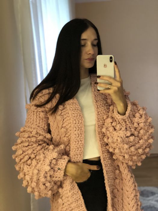 Плюшеві вязані кардигани, шапочки на щамовлення